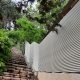 גדר אלומיניום בצבע לבן בעיצוב פסים מודרני - טרלידור
